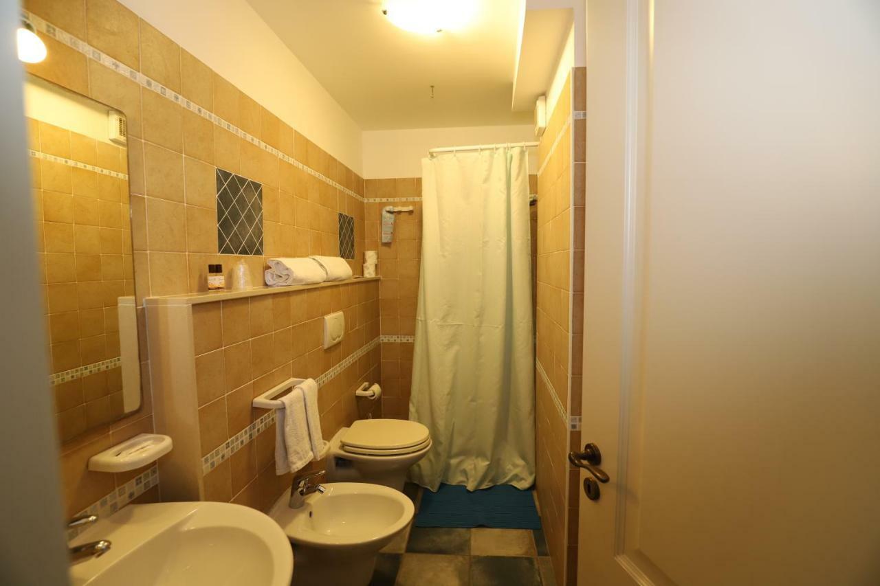 Hotel Celeste マルツァメミ エクステリア 写真
